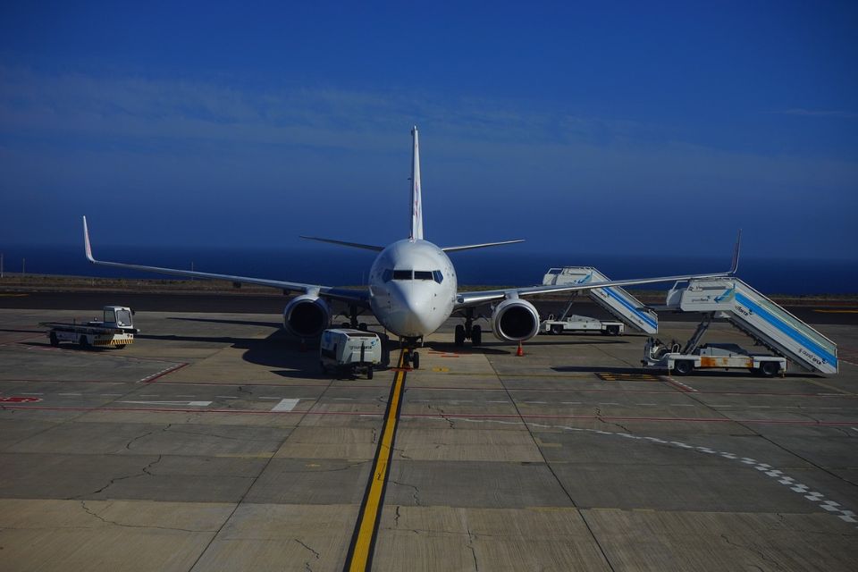 Авіаперевезення в Румунії злетіли вище допандемічного рівня