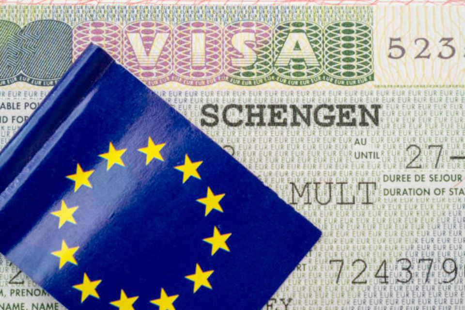 Болгарія та Румунія офіційно приєднаються до Шенгенської зони повітряного та морського сполучення з березня 2024 року