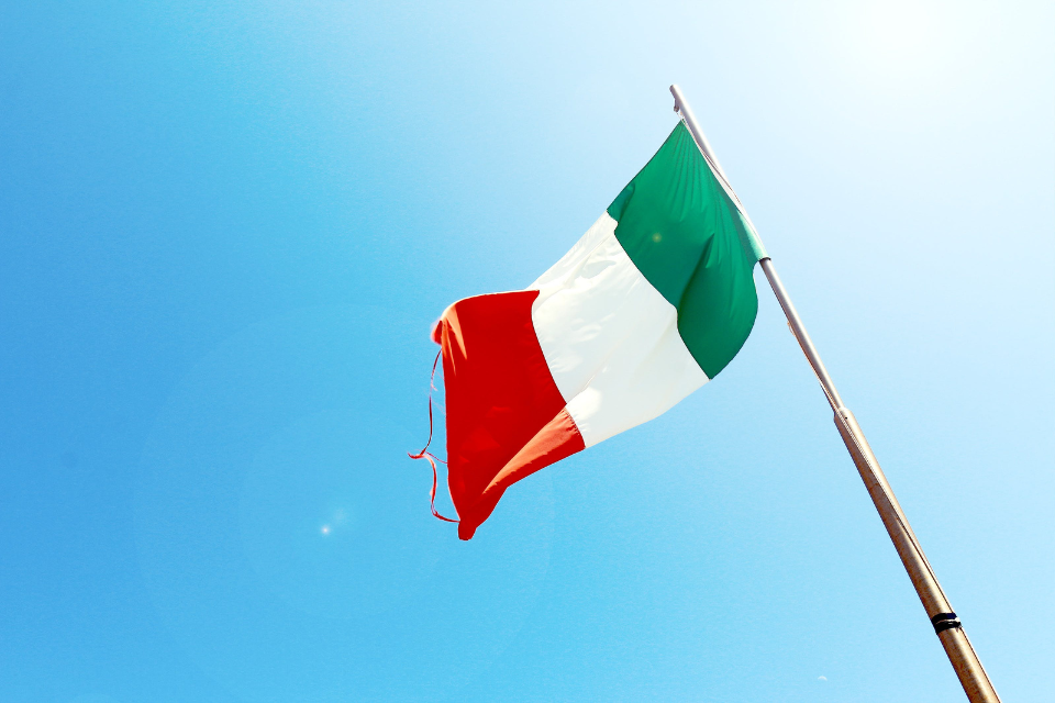 Понад 600 000 заявок подано на участь у лотереї з отримання робочої візи в Італії у 2024 році