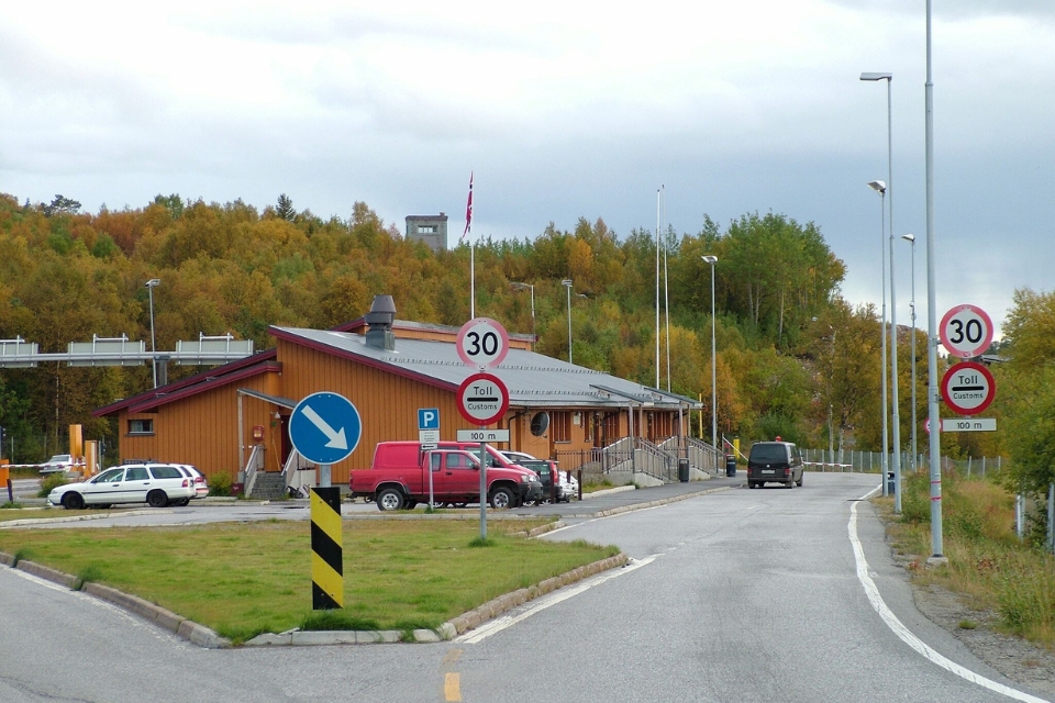 Норвегія блокує більшість російських туристів через посилення кордонів